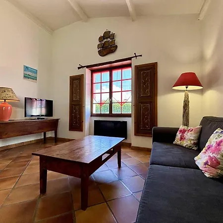 Feriehus Maison 3 Pieces A Saint-georges-d'oleron, 6 Couchages, Proche Centre-ville, Terrasse Avec Barbecue - Fr-1-246a-307 *