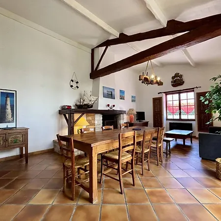 Feriehus Maison 3 Pieces A Saint-georges-d'oleron, 6 Couchages, Proche Centre-ville, Terrasse Avec Barbecue - Fr-1-246a-307 *